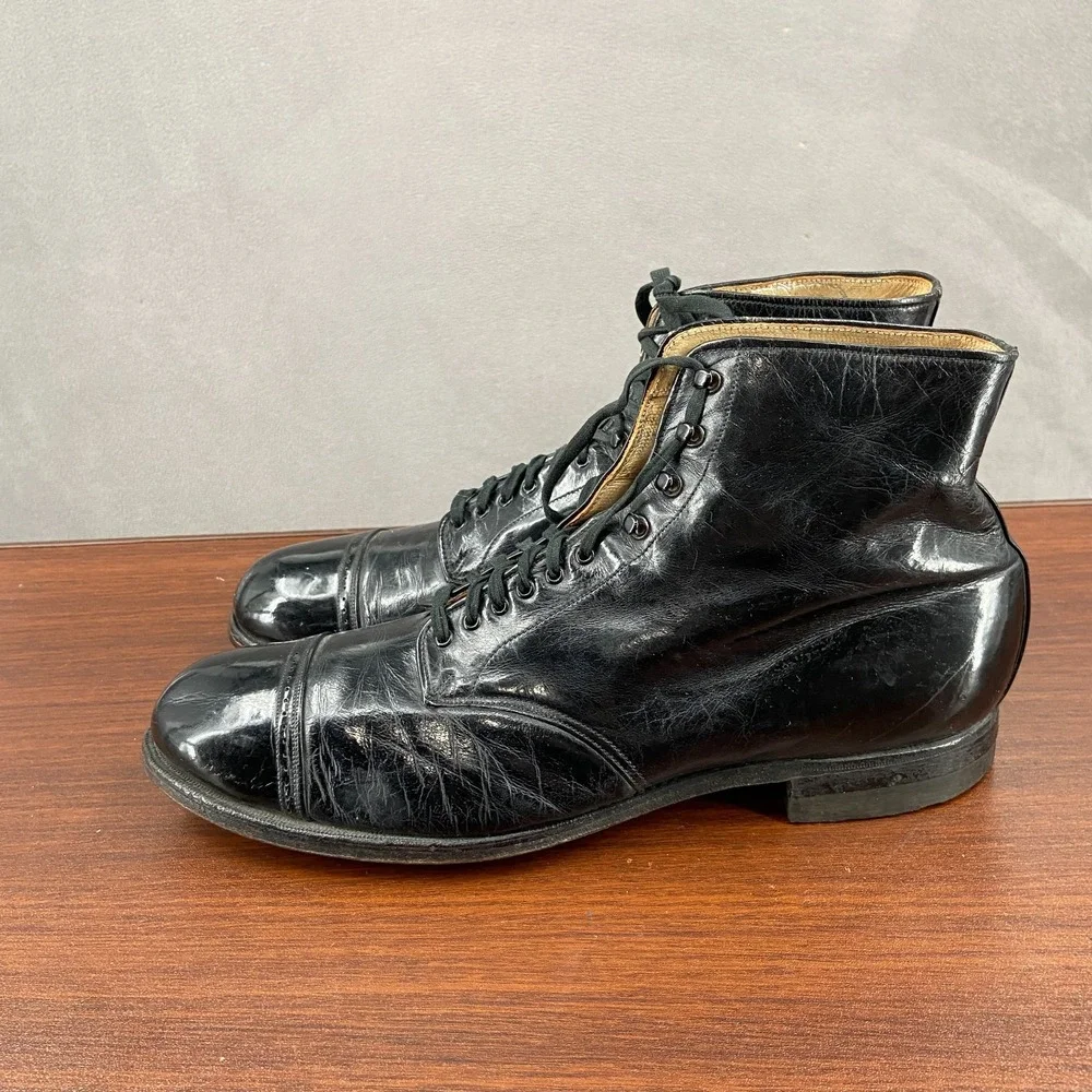 Vintage Connolly Boots Black Leather Cap Toe Ankle Lace Up SZ 9.5 Combat Boots